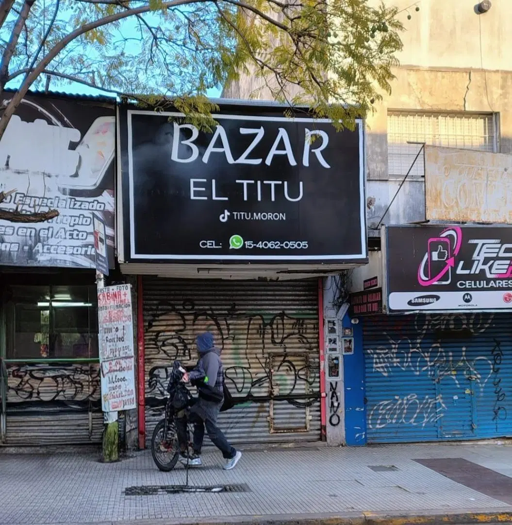 LOCAL COMERCIAL EN VENTA MORON CENTRO NORTE 2