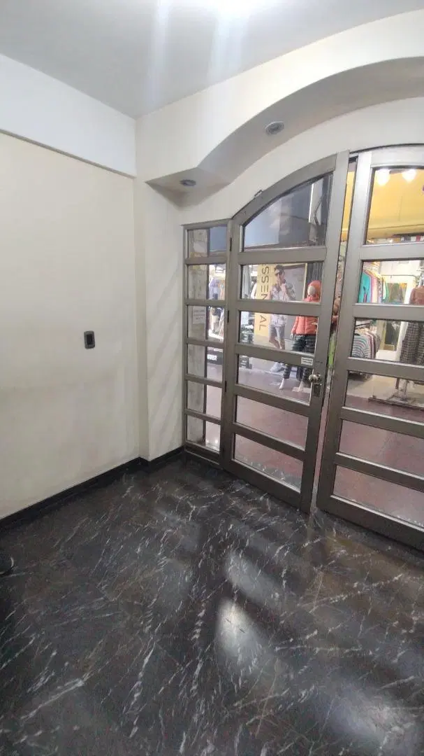DEPARTAMENTO APTO PREFESIONAL MORON CENTRO 4