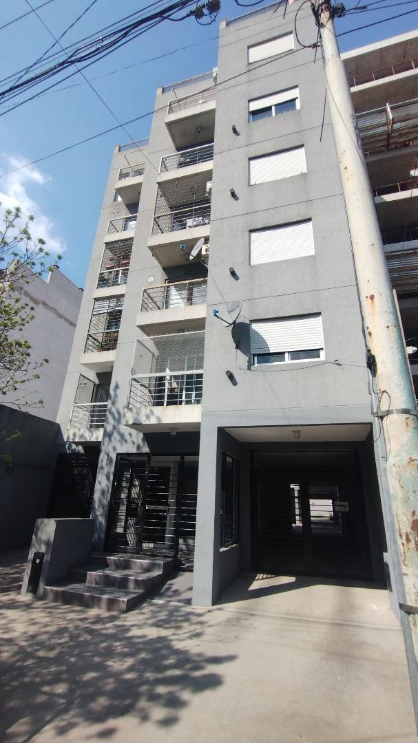 Foto de DEPARTAMENTO 2 AMBIENTES CON COCHERA, imagen 5