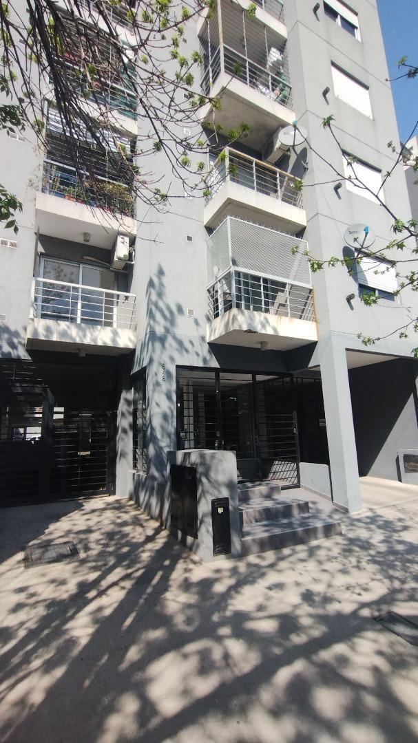 Foto de DEPARTAMENTO 2 AMBIENTES CON COCHERA, imagen 4