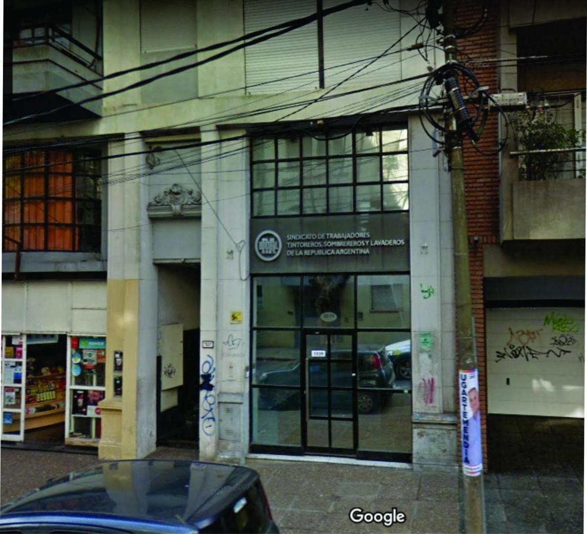 Foto de AMPLIA OFICINA EN MORON CENTRO IDEAL INVERSOR, imagen 1