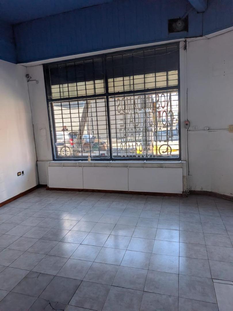 Foto de LOCAL COMERCIAL MORON, imagen 2