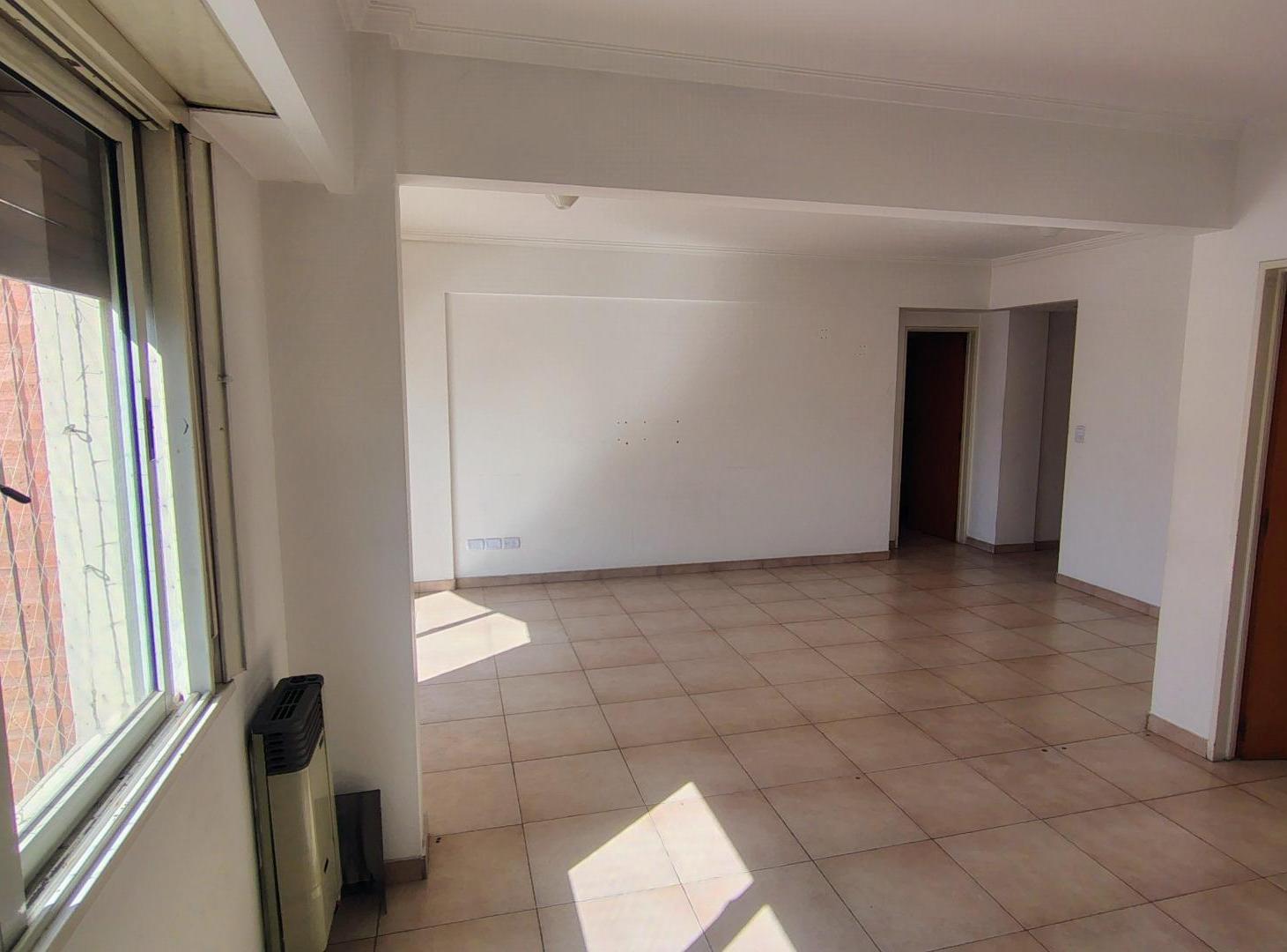 Foto de SEMIPISO EN ALQUILER CON COCHERA MORON CENTRO, imagen 4