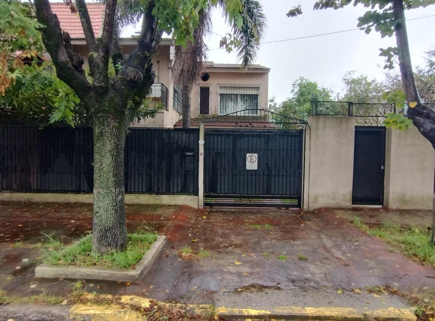 Foto de CHALET SOBRE DOS LOTES CASTELAR NORTE RESIDENCIAL, imagen 1