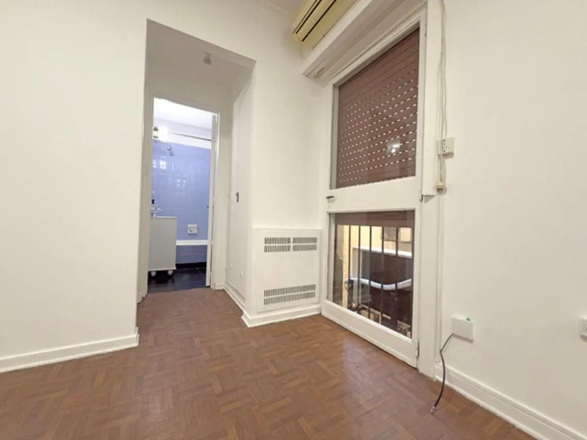 Departamento en alquiler - 2 amb - Interno - A pasos de Metrobus y Subte linea D 2