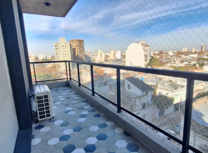 Venta | Dpto 3 ambientes Al Frente | 83 m² | Balcón corrido | Parque Patricios 2