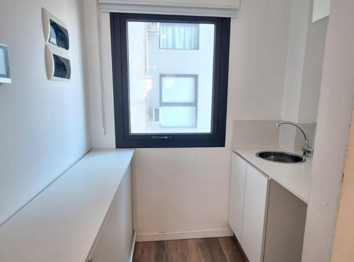 Venta | Dpto 3 ambientes Al Frente | 83 m² | Balcón corrido | Parque Patricios 4