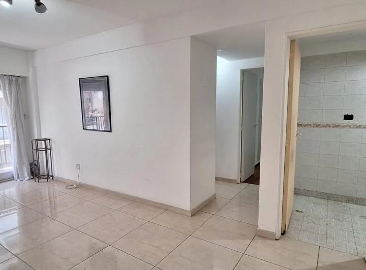 Alquiler | Dpto 3 Ambientes Al Frente | 64 m² | Balcón Corrido | Monserrat 2