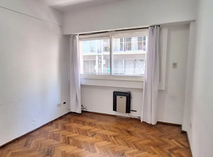 Alquiler | Dpto 3 Ambientes Al Frente | 64 m² | Balcón Corrido | Monserrat 5
