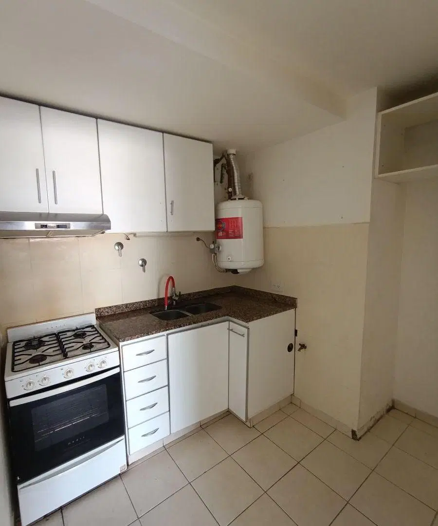Alquiler 3 ambientes con cochera Villa Bosch 2