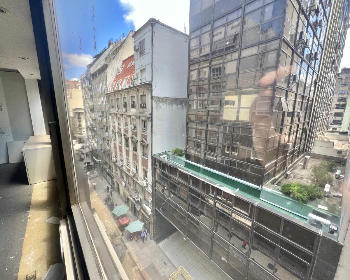 Oficina en Microcentro con 4 Cocheras Fijas 5