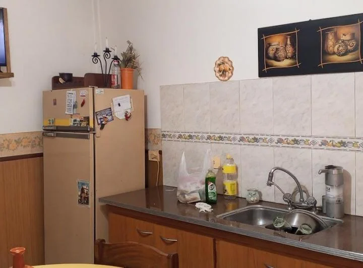 Amplia casa con galpón en WILDE - APTO VIVIENDA Y PROFESIONAL. 4