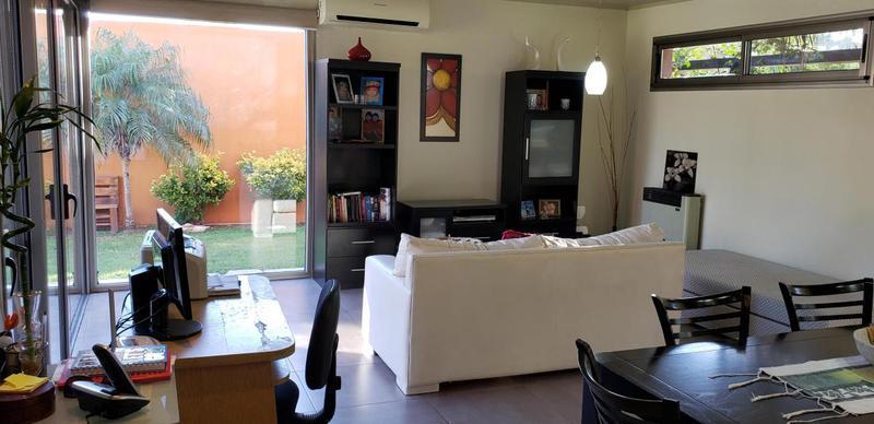 Casa 3 Dorm.. Carriego Al 500. Pueblo Esther 4