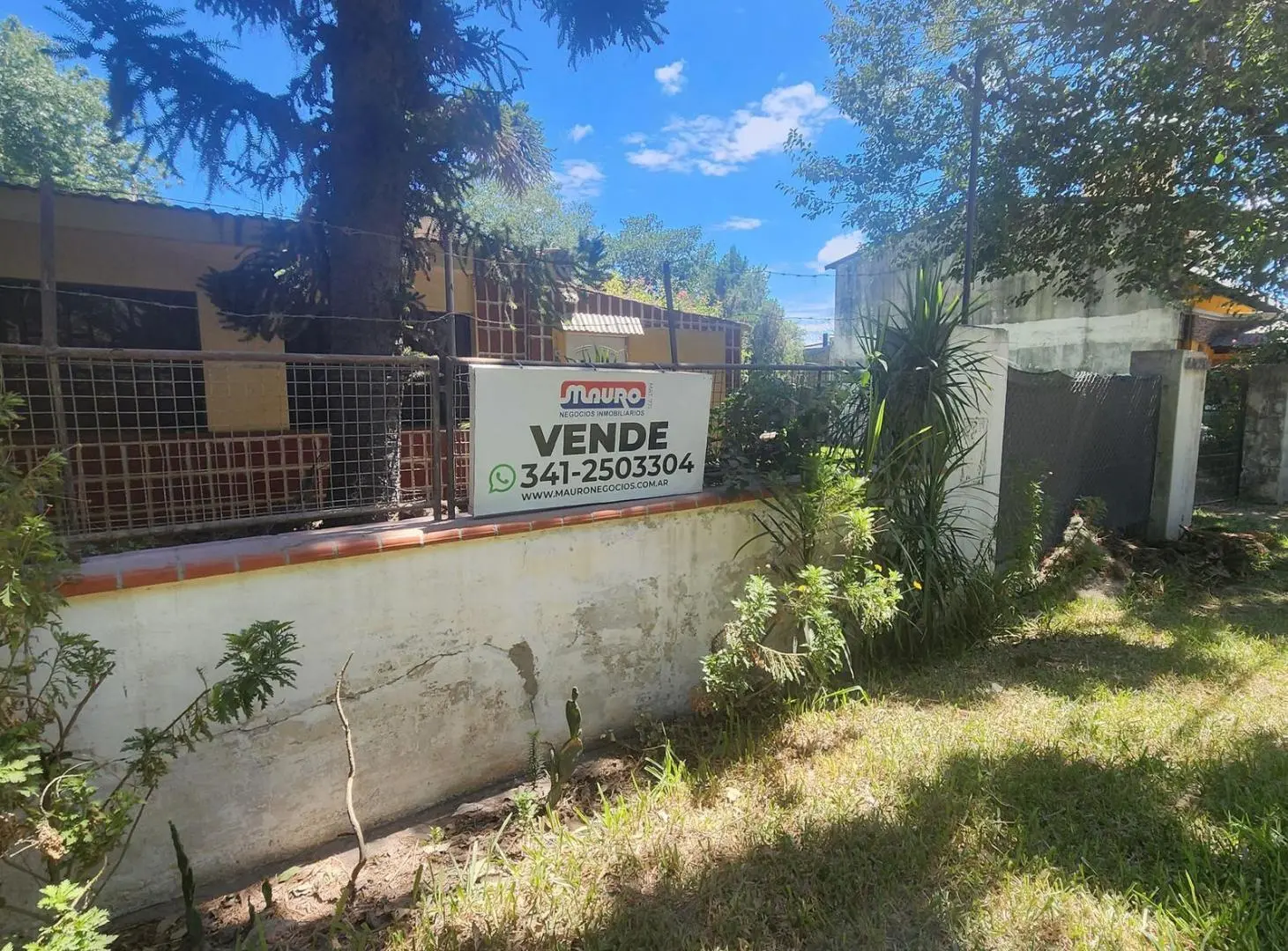 Casa con gran terreno y pileta a media cuadra de Gobernador Oroño – Riobamba 500, Pueblo Esther 2