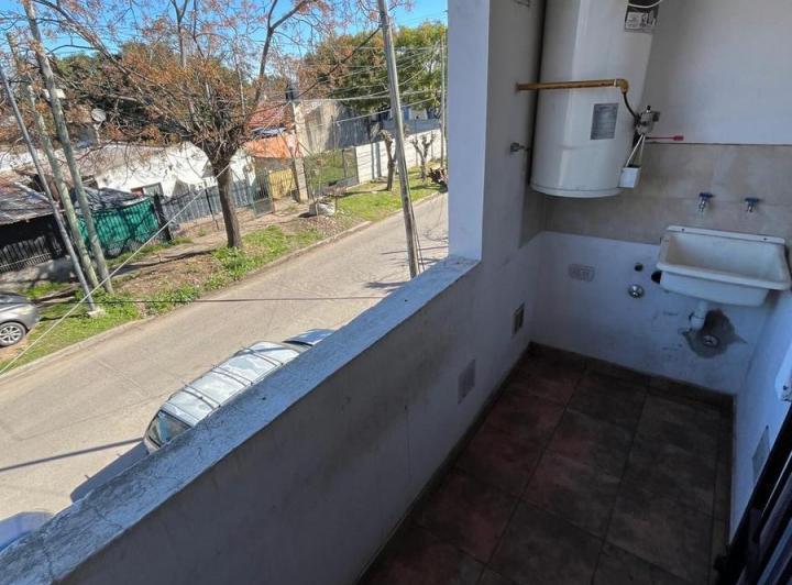 Alquiler departamento de 3 ambientes Burzaco 5