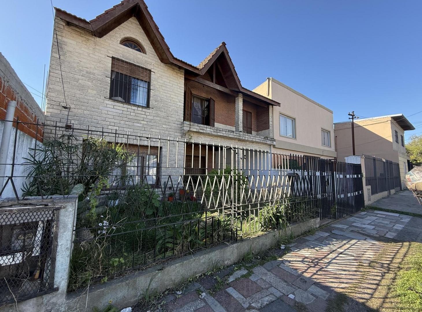 Casa en venta Malvinas Argentinas apta crédito