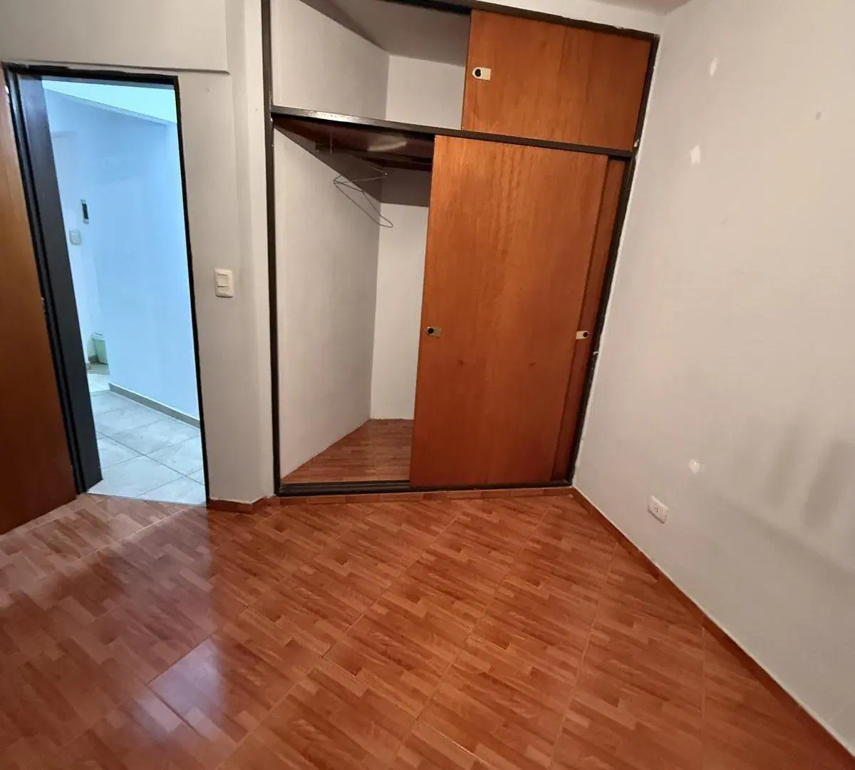 Departamento en alquiler Burzaco 2 ambientes 4