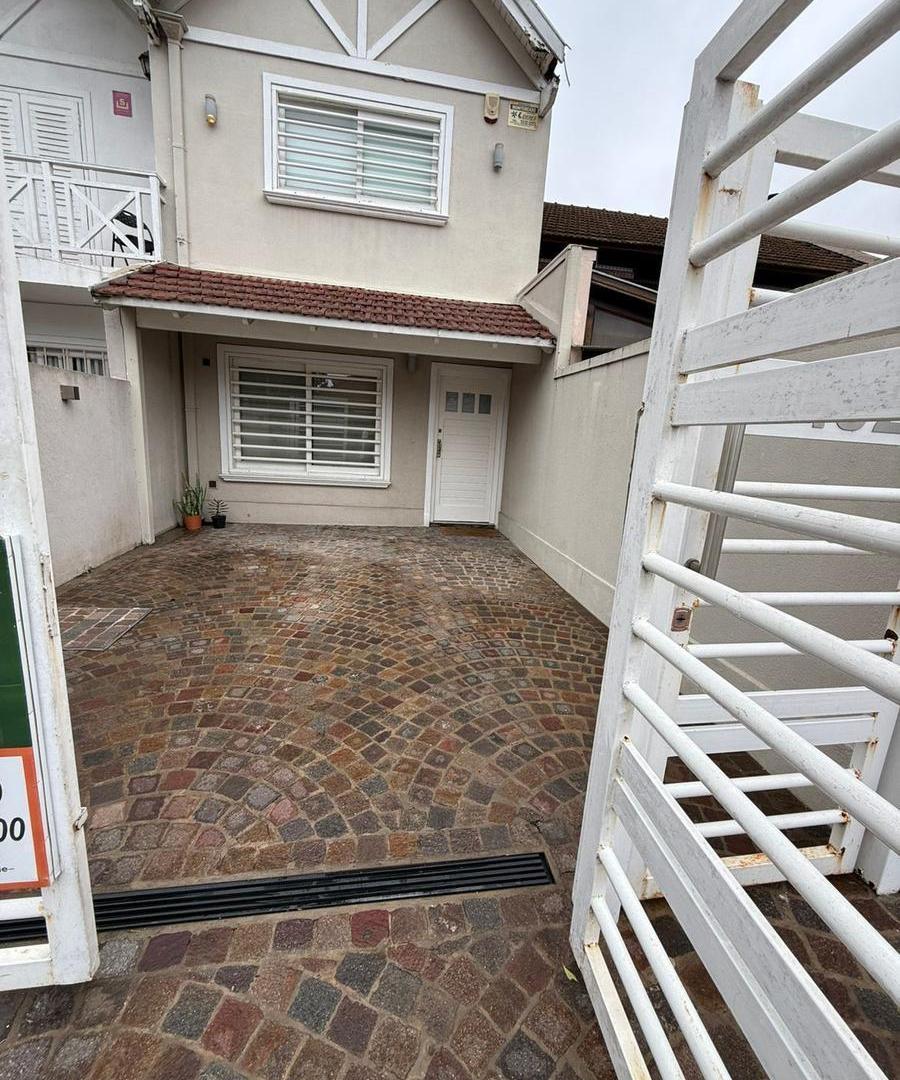 Duplex en alquiler 3 ambientes Adrogue