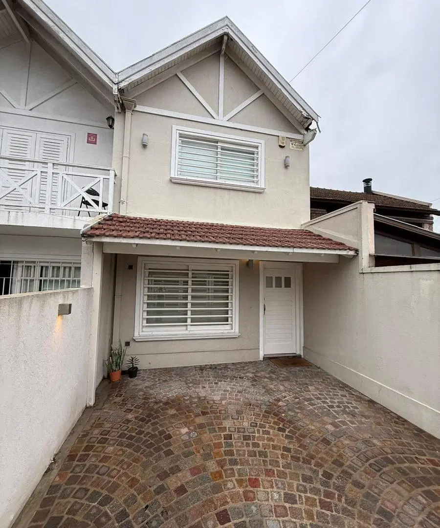 Duplex en alquiler 3 ambientes Adrogue 3