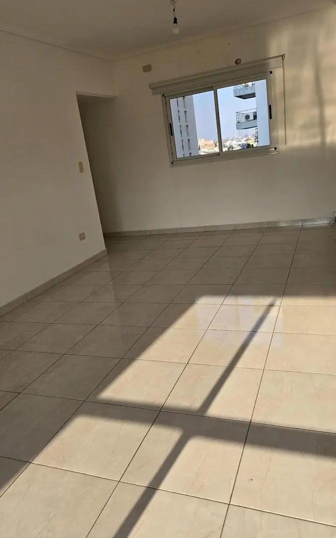 Departamento de dos ambientes Lanus este 5