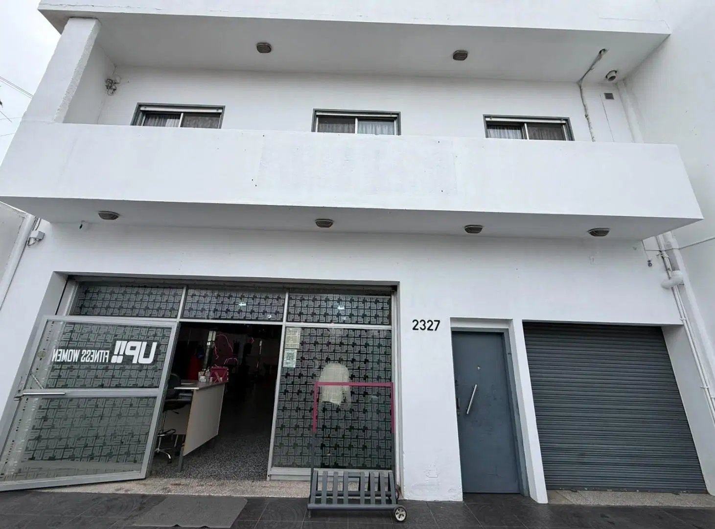 Local y departamento en venta Calzada 2