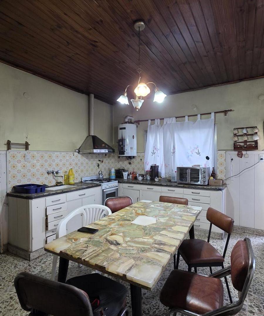 Foto de Casa en venta Burzaco APTA CREDITO, imagen 3