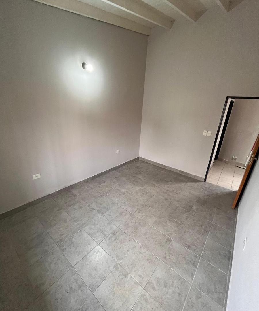 Foto de Casa en alquiler dos ambientes Burzaco, imagen 5