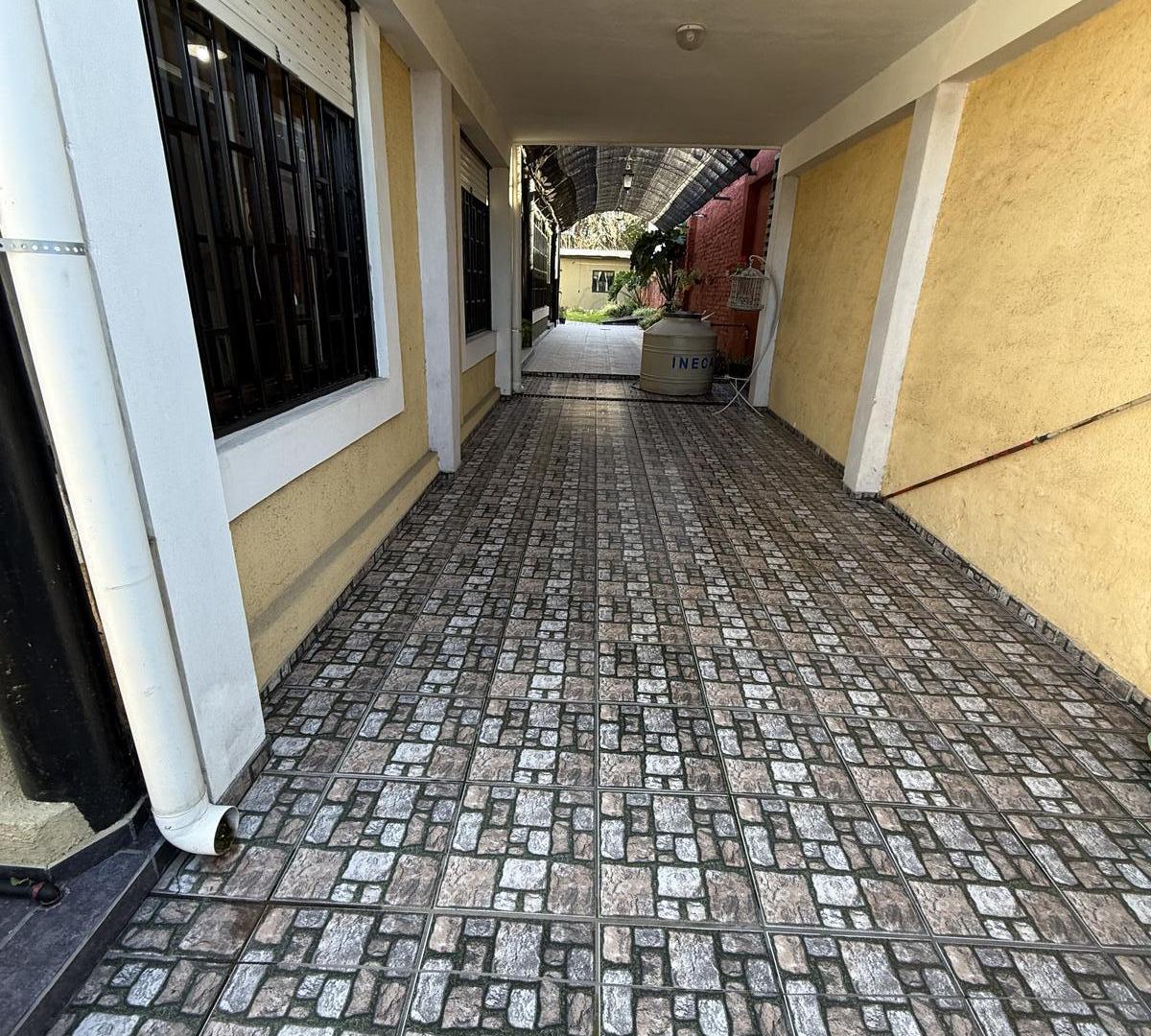 Foto de Casa en venta Burzaco APTA CREDITO, imagen 4
