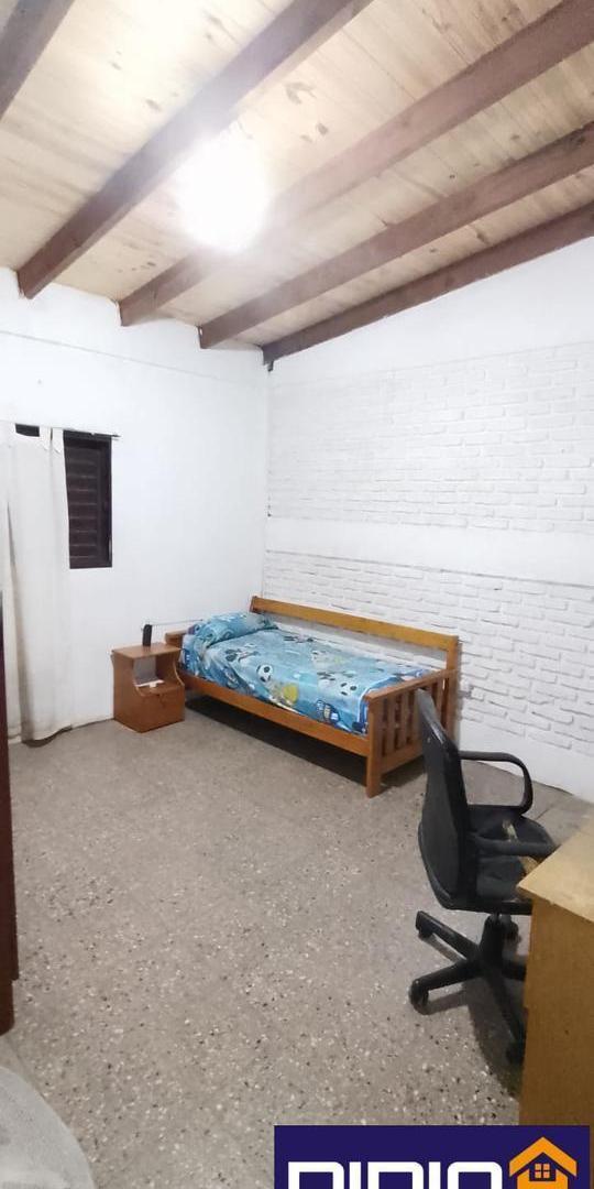 Foto de Casa venta Burzaco Corimayo- apta credito con pileta, imagen 5