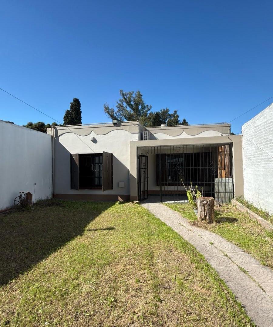Foto de Casa en venta Burzaco apta crédito, imagen 3