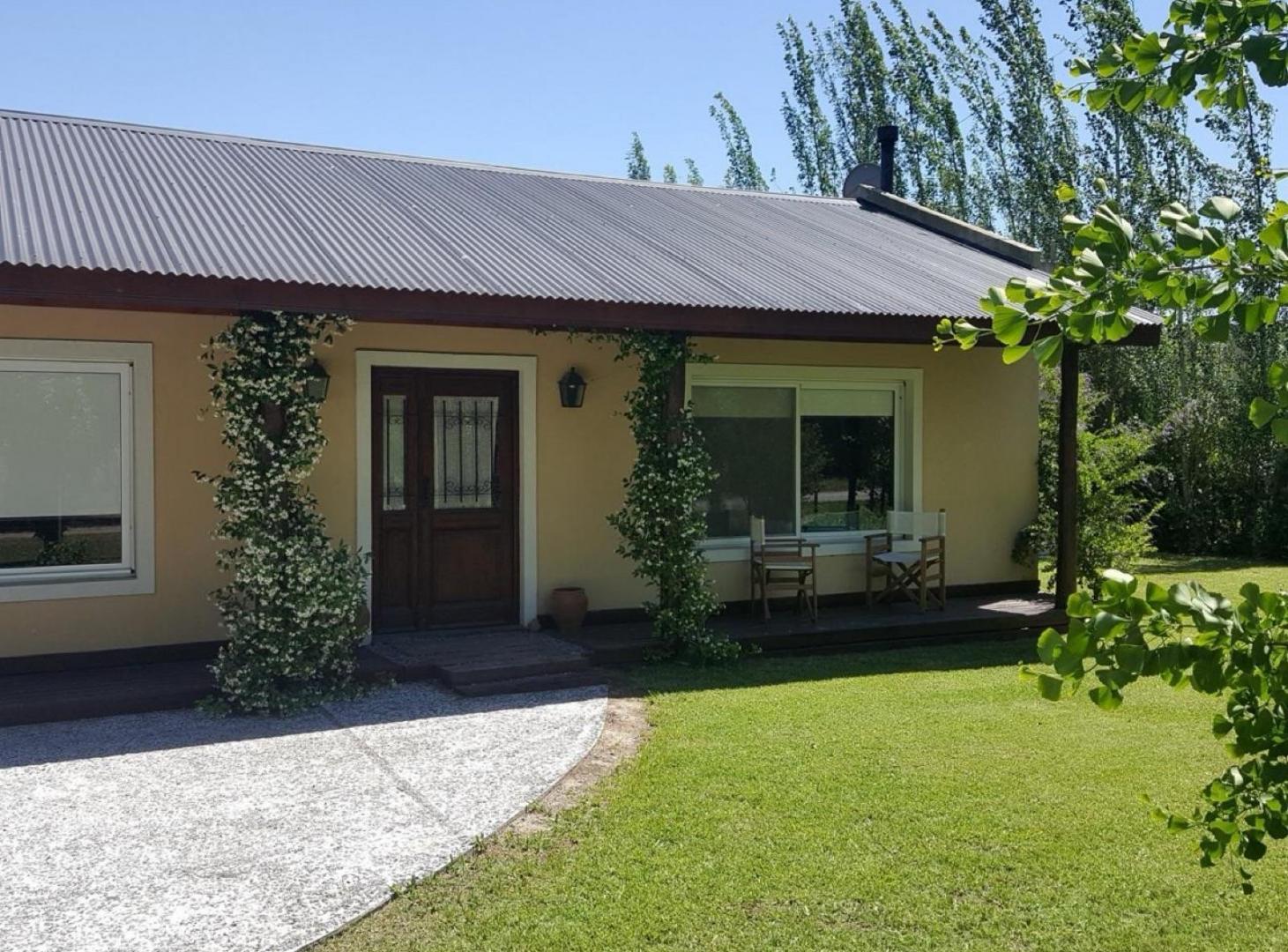 Foto de Casa en venta - Estancia Las Malvinas Brandsen, imagen 2
