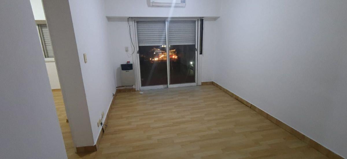 Foto de DEPARTAMENTO 2 AMBIENTES EN VENTA - EXCELENTE UBICACIÓN -SAN FERNANDO, imagen 4