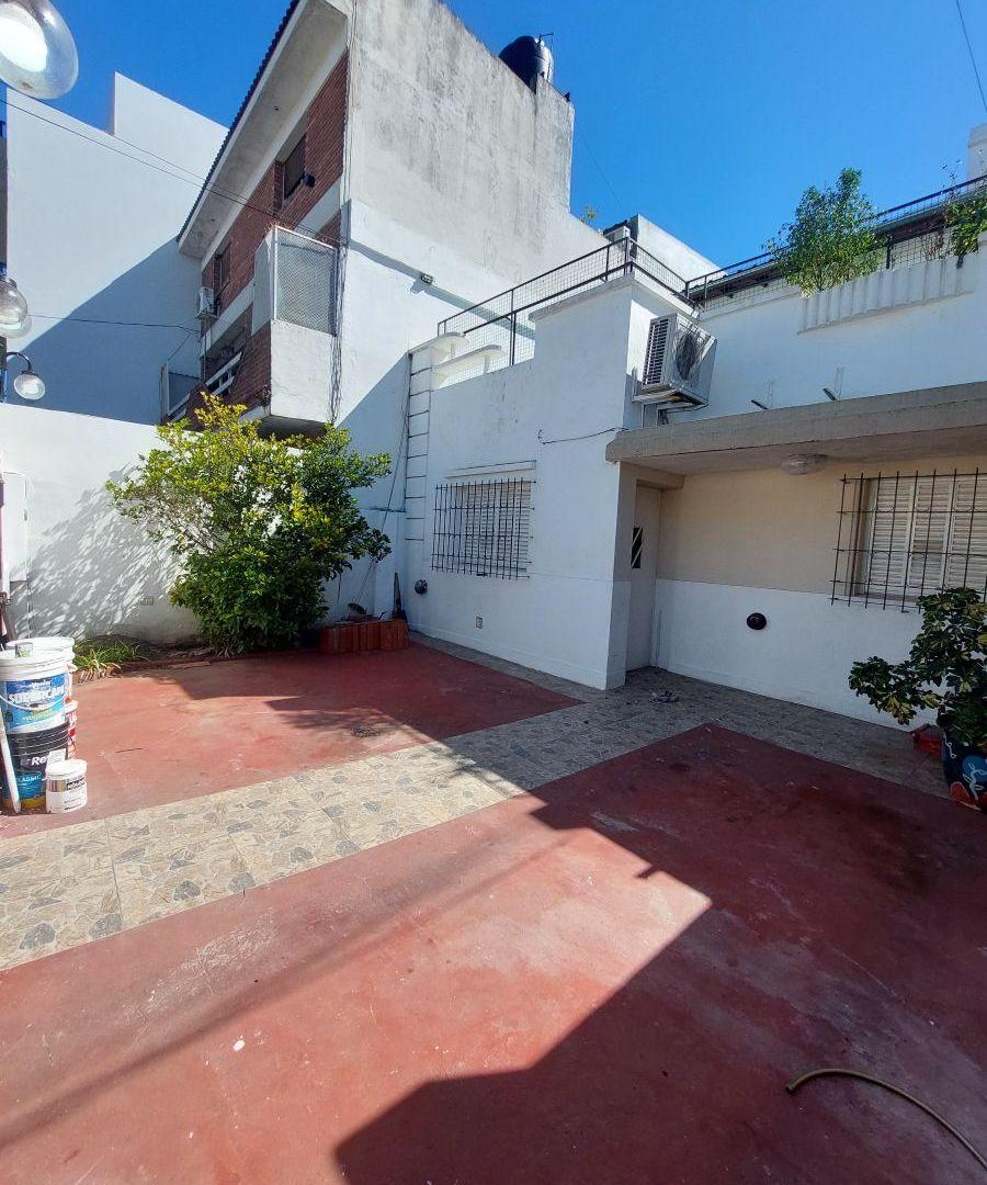 Foto de ¡Exclusivo PH de 3 Ambientes en Villa Devoto con 2 Cocheras, Quincho y, imagen 3