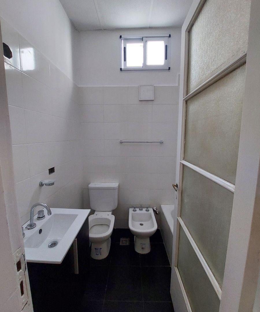 Foto de ¡Exclusivo PH de 3 Ambientes en Villa Devoto con 2 Cocheras, Quincho y, imagen 4