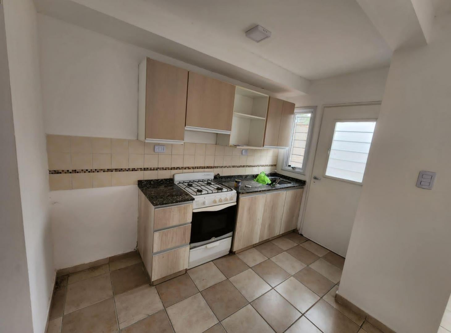 Foto de VALLE ESCONDIDO (EL OASIS) - ALQUILER - DUPLEX 3d, HERMOSO!, imagen 3
