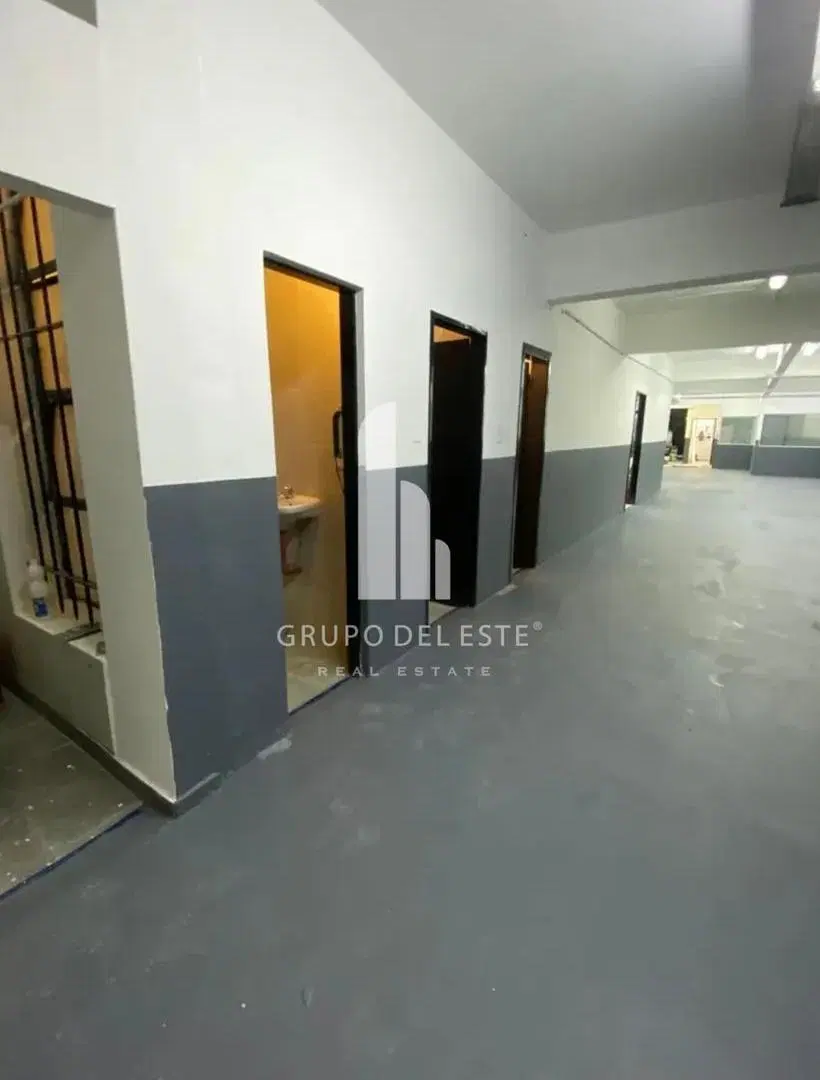 Depósito en Villa Gral. Mitre 2