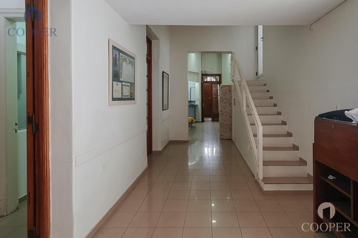 Excelente Terreno en Venta Frente a Plaza Rivadavia 5