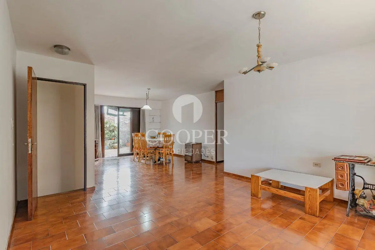 Casa + Depósito en venta con 3 dormitorios en Altos de General Paz 4