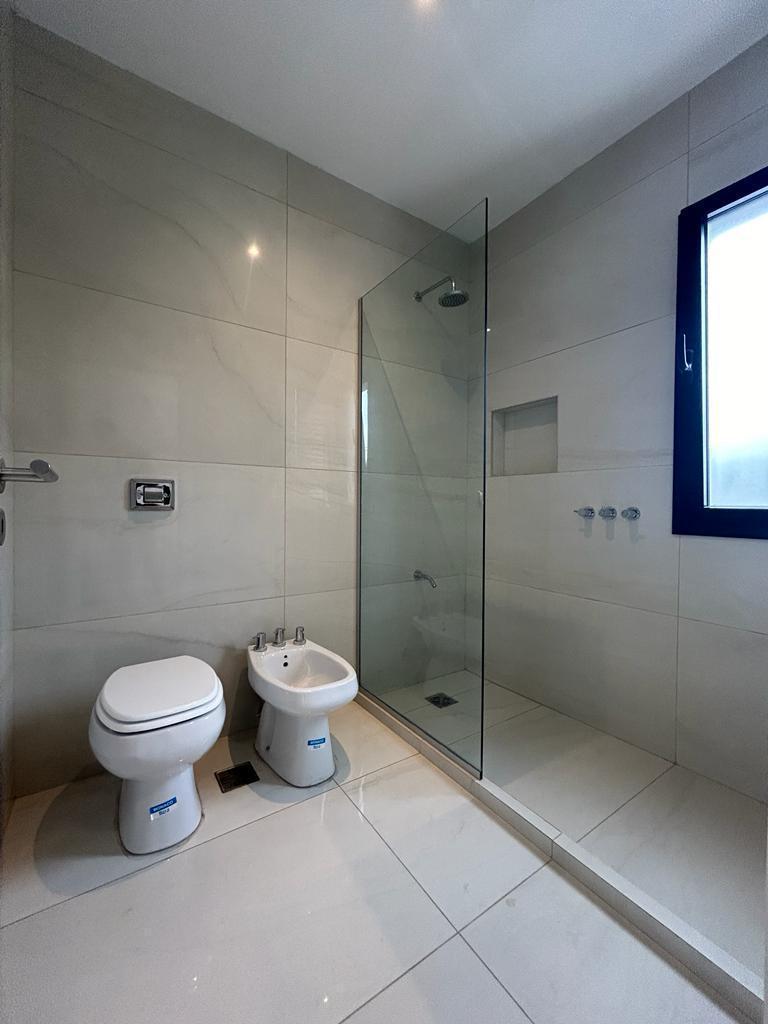 Duplex de 3 Dorm. en Venta, Chacra del Norte Ii: a Estrenar! 2