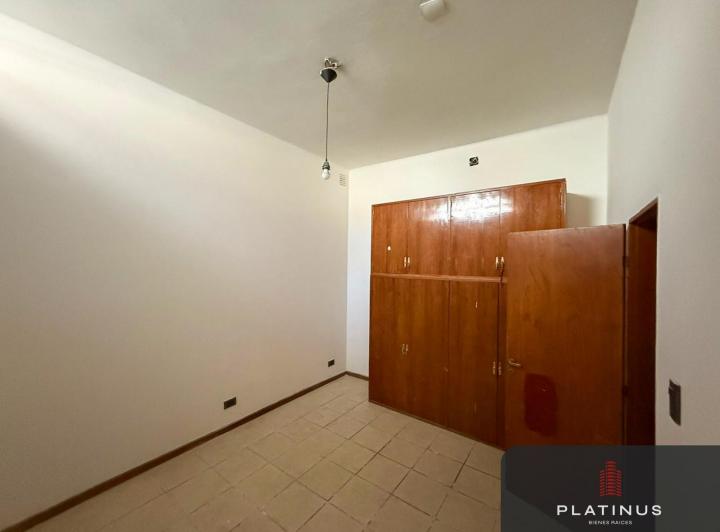 Casa en Alquiler de 3 Dormitorios - Barrio Talleres 5