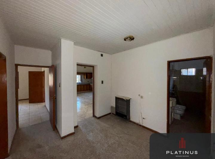 Casa en Alquiler de 3 Dormitorios - Barrio Talleres 4