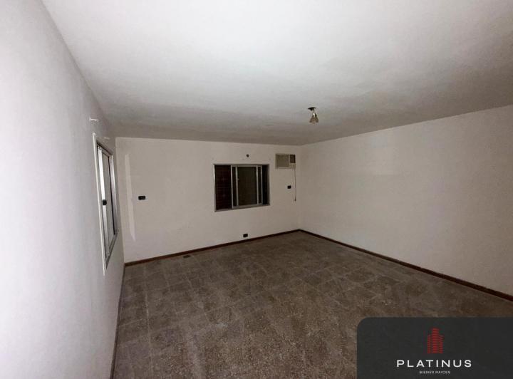 Casa en Alquiler de 3 Dormitorios - Barrio Talleres 3