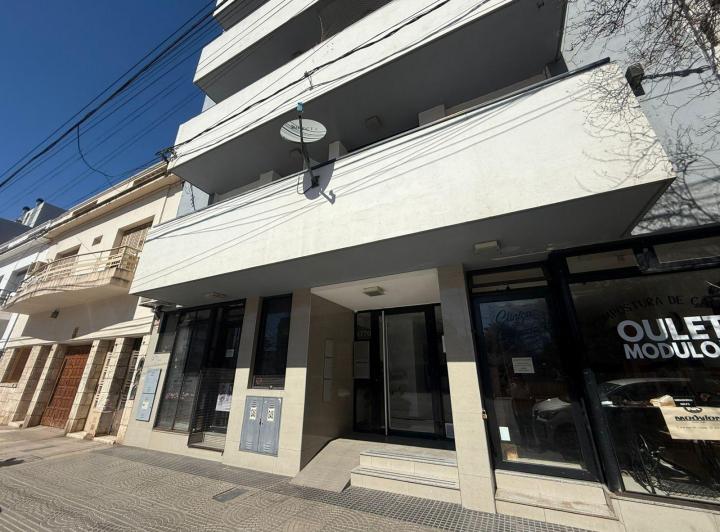 Departamento en Alquiler de 1 Dormitorio - Barrio General Paz 2