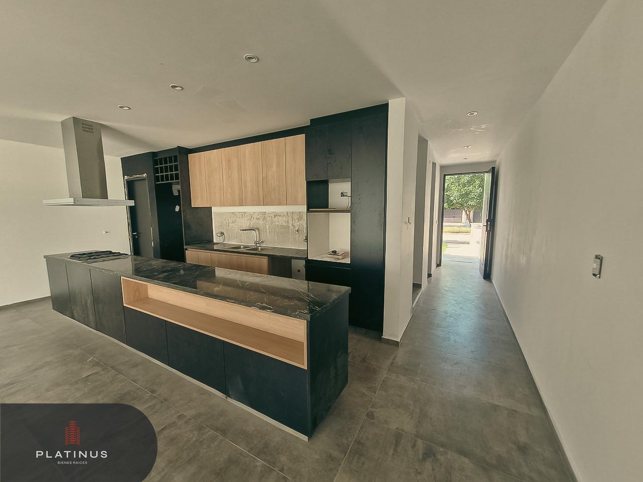Casa en Venta de 4 Dormitorios - Greenville 2