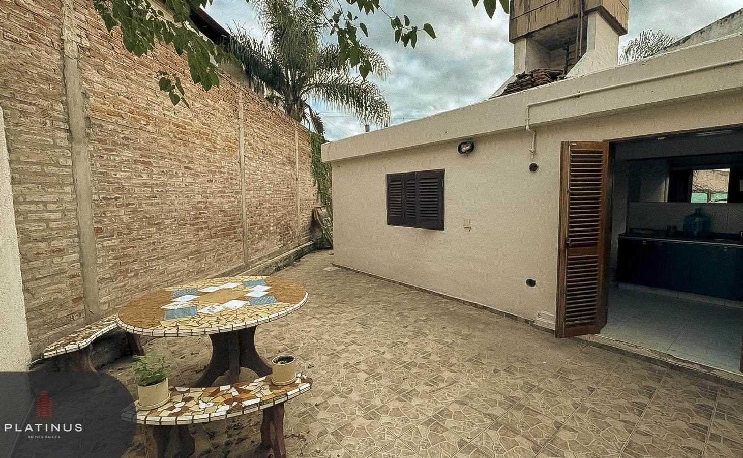 Foto de Casa en Alquiler de 3 Dormitorios con Cochera - Villa Belgrano, imagen 5