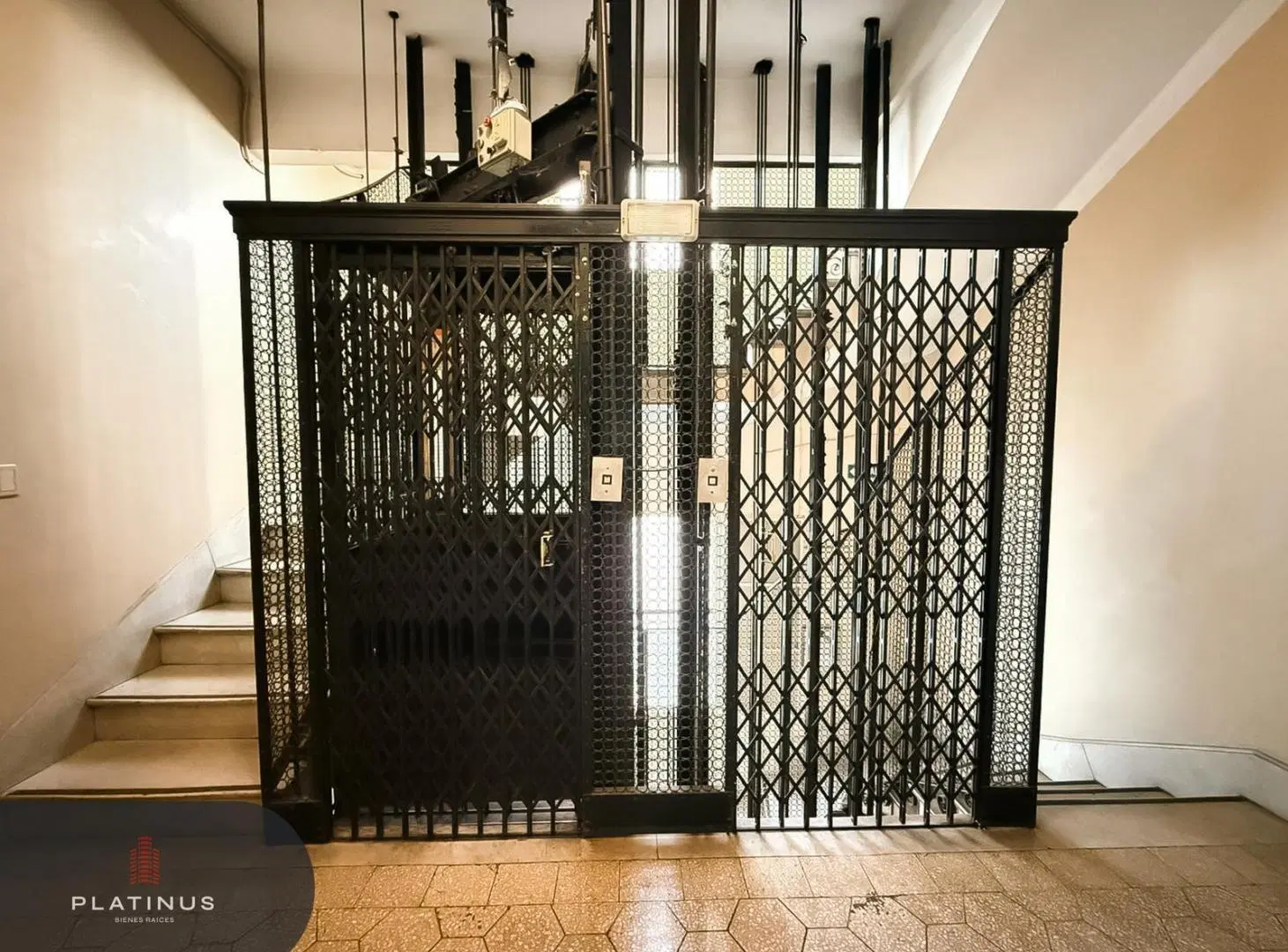 Departamento en Venta de 3 Dormitorios 146m2 - Centro 5