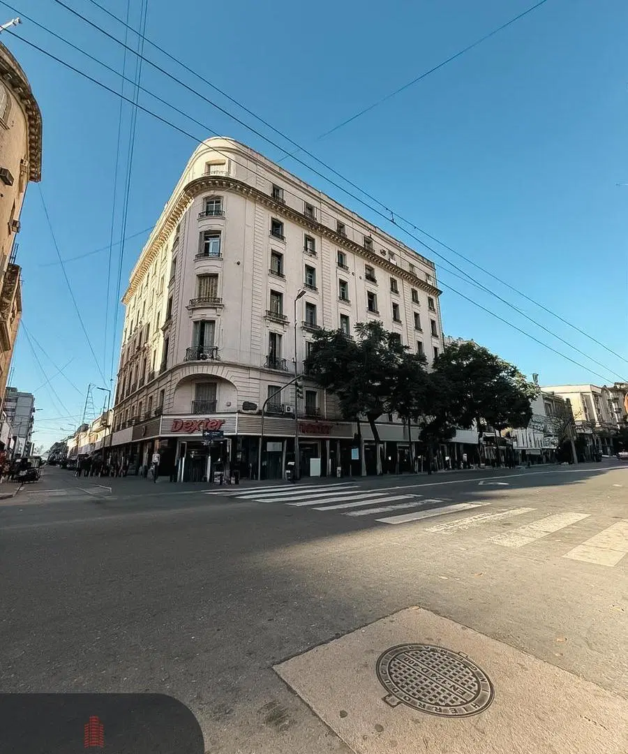 Departamento en Venta de 3 Dormitorios 146m2 - Centro 2
