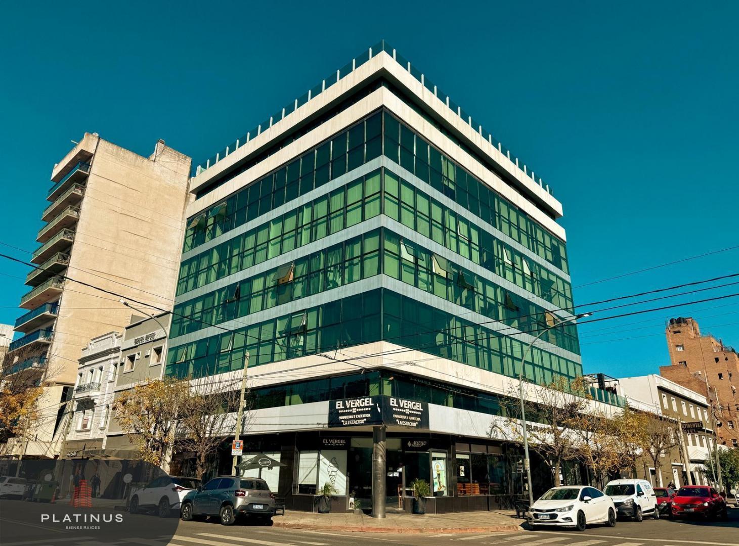 Local Comercial en Alquiler de 200 m2 - Cofico