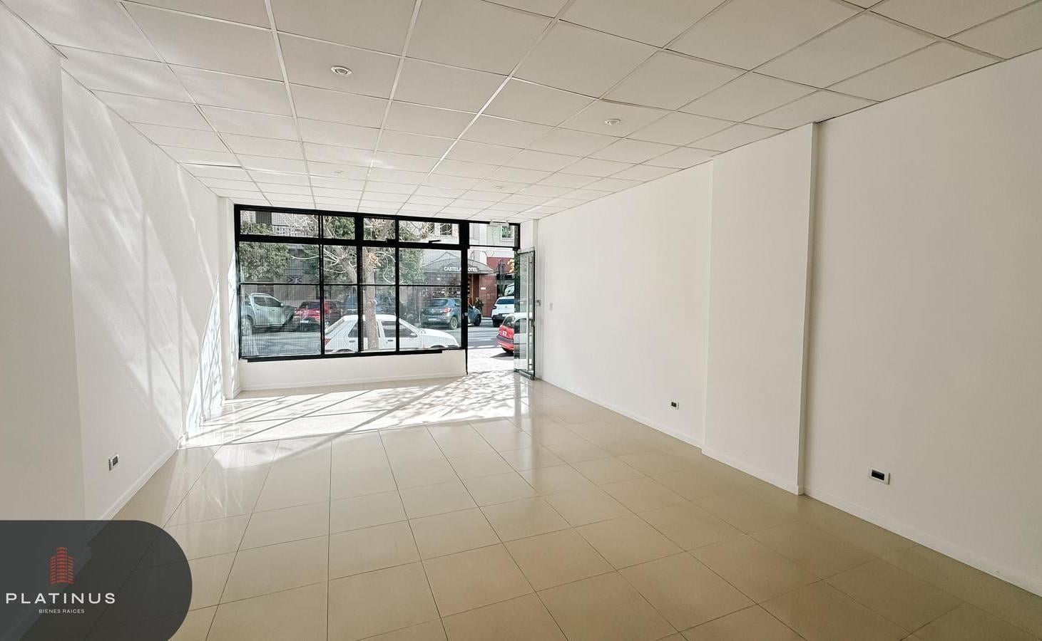 Foto de Local Comercial en Alquiler de 200 m2 - Cofico, imagen 4