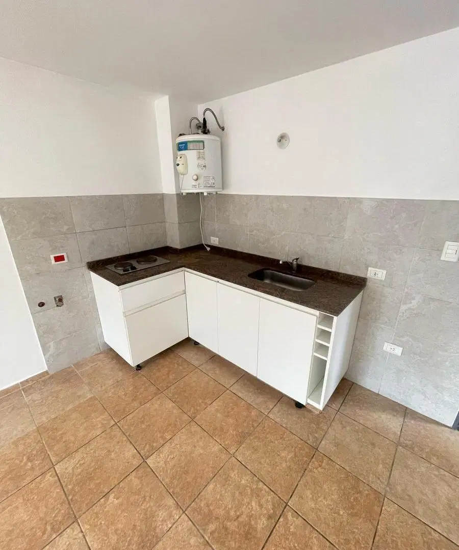 Departamento en Venta de 2 Dormitorios - Barrio Pueyrredón 2